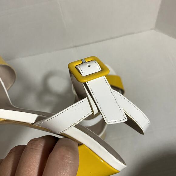 Galieti Patent Leather White Yellow Retro Pin Up Open Toe 5" Heels Sz 38 7.5 - Picture 7 of 9